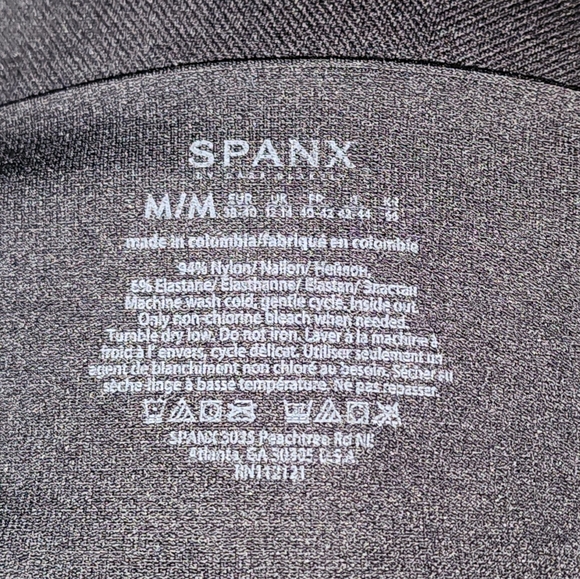 Spanx Solid Very Black Look At Me Now Center Seam Free Seamless Leggings Size M - Picture 5 of 6